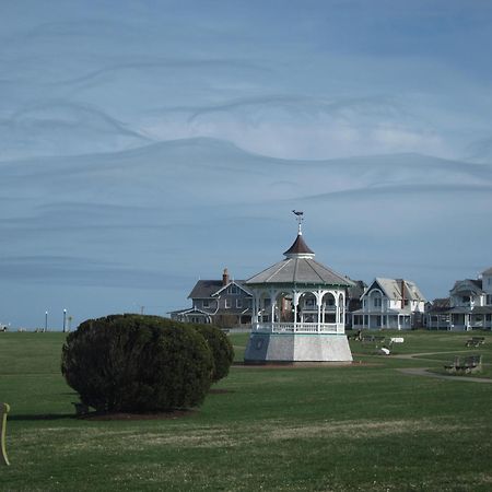 The Oak Bluffs Inn Екстериор снимка