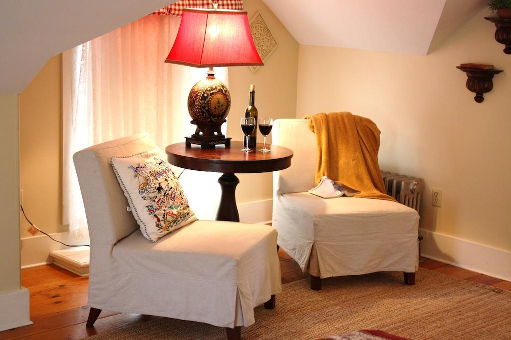 The Oak Bluffs Inn Стая снимка